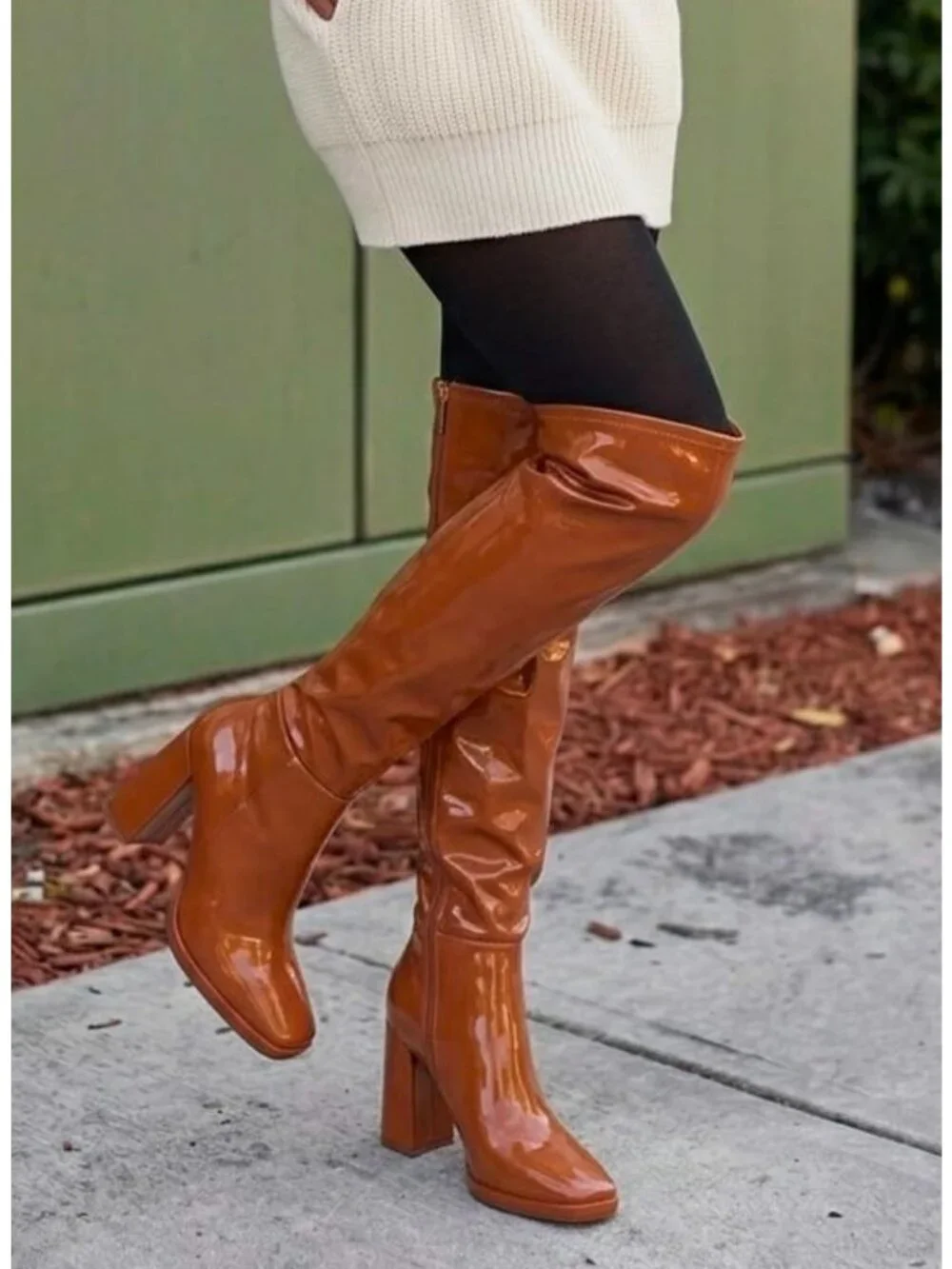 High-Gloss Brown Knee-High Boots With Block Heel Side Zipper And Square Toe Desi
